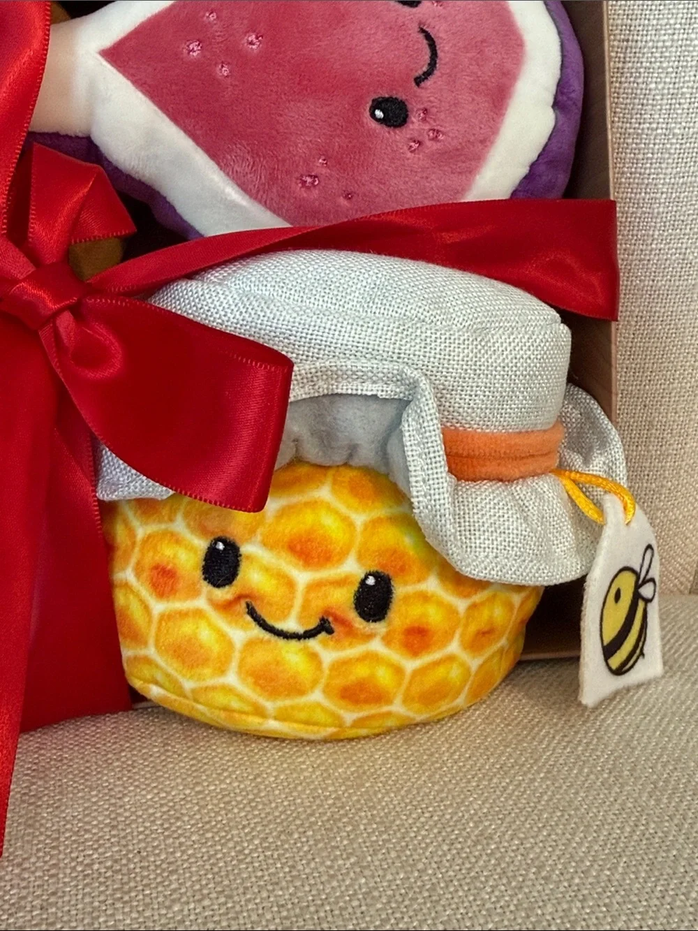 NEW Giggle Scape plush age 1+ Charcuterie food HONEY peta CHEESE fig KAWAII toy